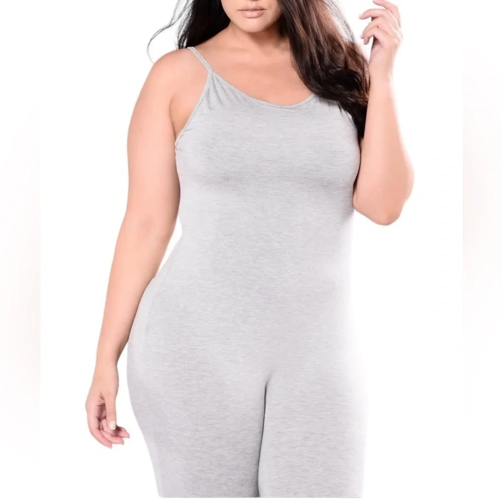 Nova Season Jumpsuit - Heather Grey
New - Picture 4 of 6